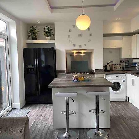 Villa 2 Bed Sleeps 6 Beach Retreat St Annes On Sea Lytham St Annes Exterior foto
