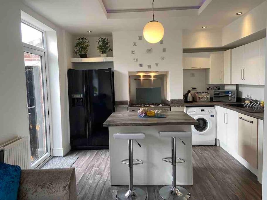 Villa 2 Bed Sleeps 6 Beach Retreat St Annes On Sea Lytham St Annes Exterior foto