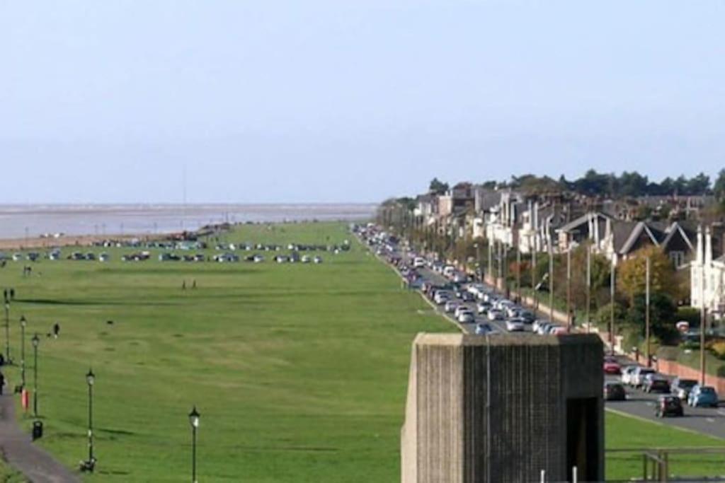 Villa 2 Bed Sleeps 6 Beach Retreat St Annes On Sea Lytham St Annes Exterior foto
