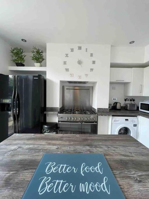 Villa 2 Bed Sleeps 6 Beach Retreat St Annes On Sea Lytham St Annes Exterior foto